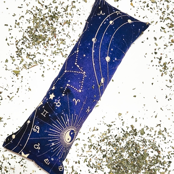 Catnip Cat Kickers, Zodiac, Astrology, Hand Crafted, Organic, Kitten, treats - Picture 2 of 4